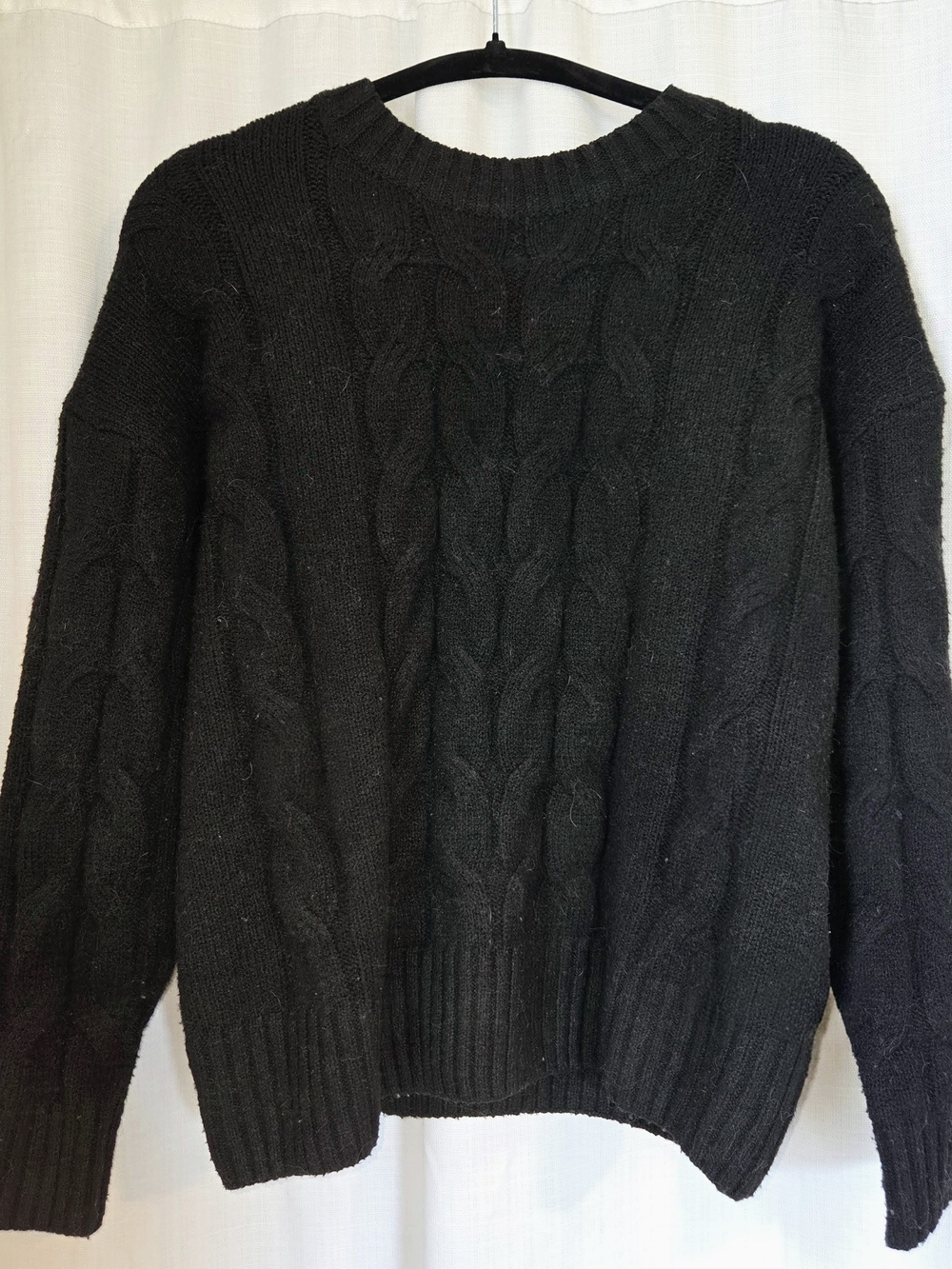 Women’s Black Cable-Knit Crewneck Sweater